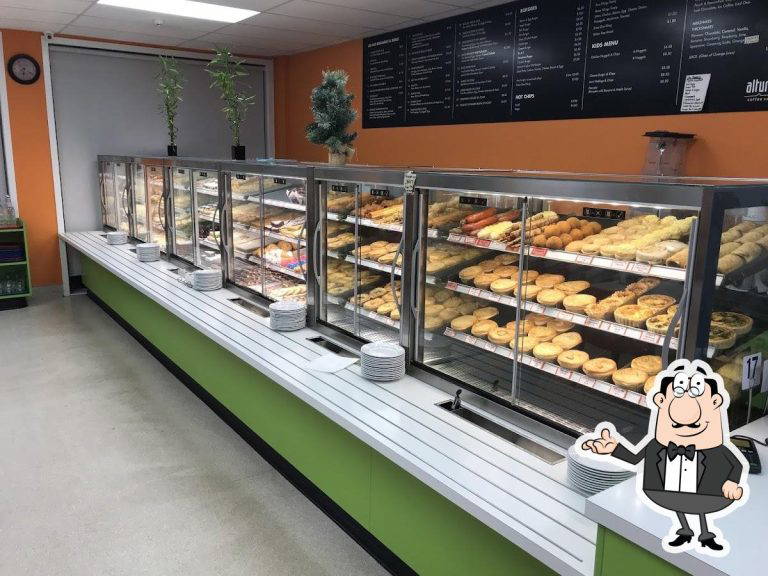 r782 Angkor Wat Kiwi Bakery and Cafe interior 2022 11 768x576