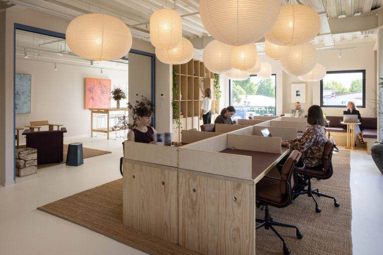 434951136 122135366936153557 1677038366672698517 n 768x512